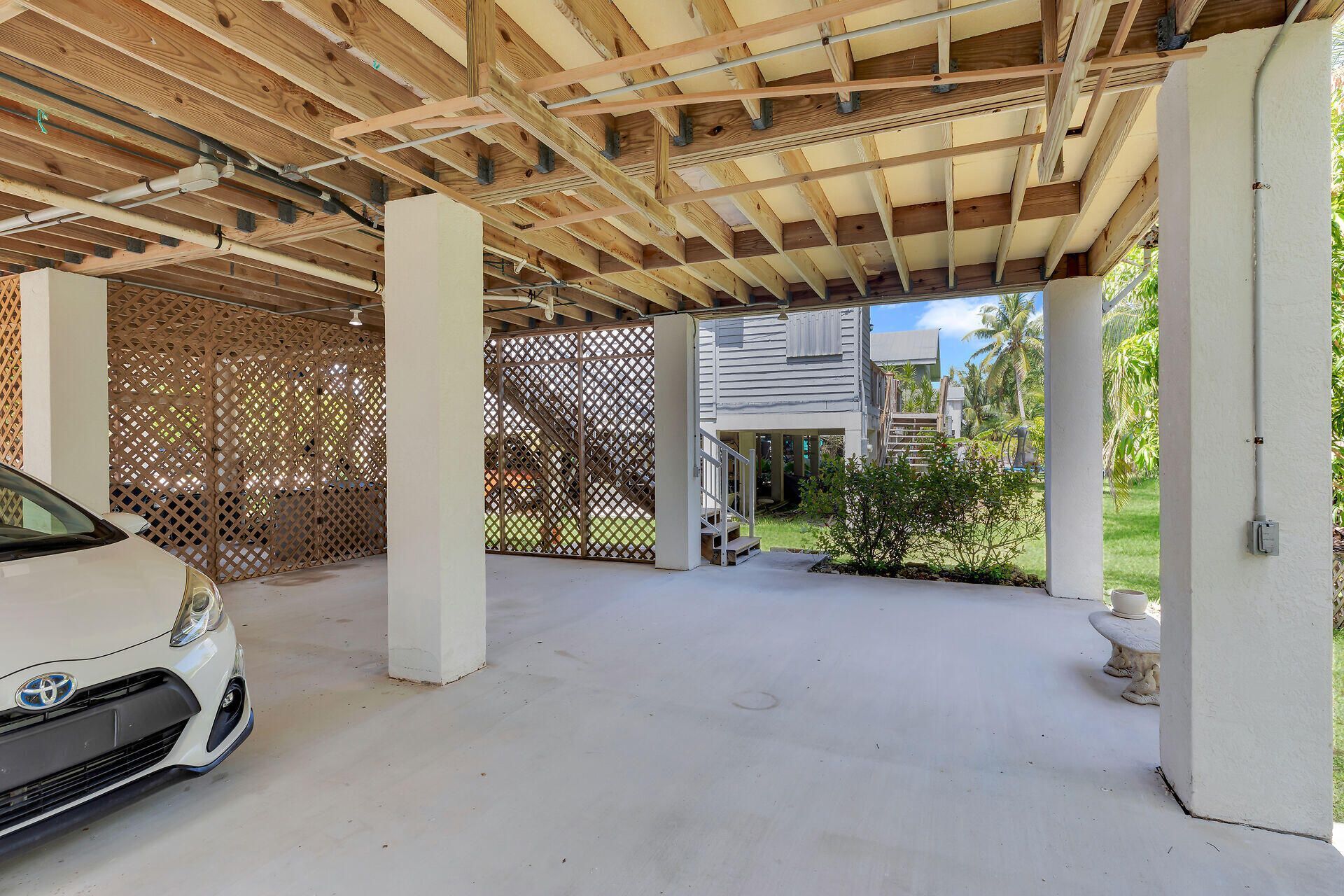 19464 Seminole Street, Sugarloaf, FL 33042 Photo