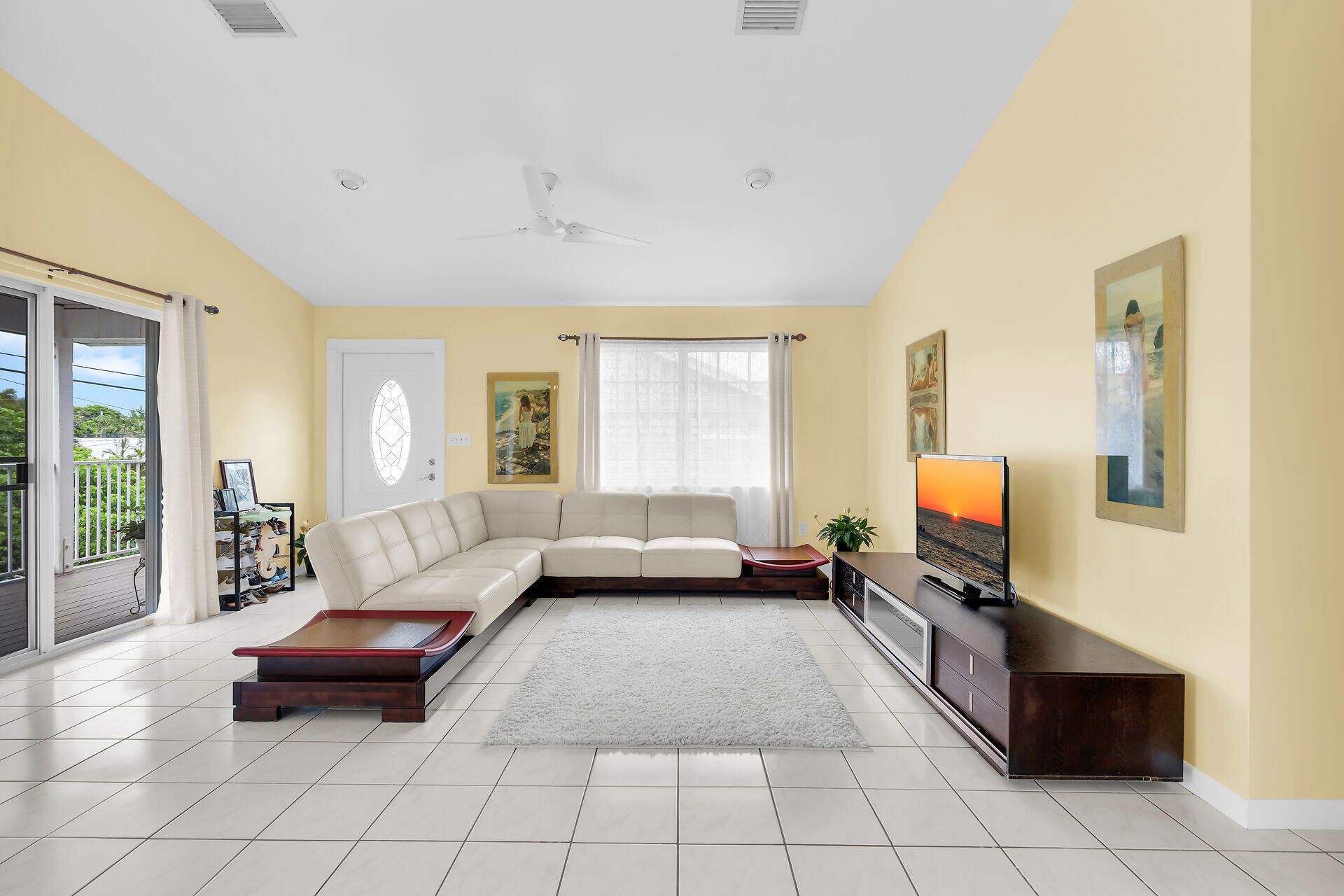 19464 Seminole Street, Sugarloaf, FL 33042 Photo