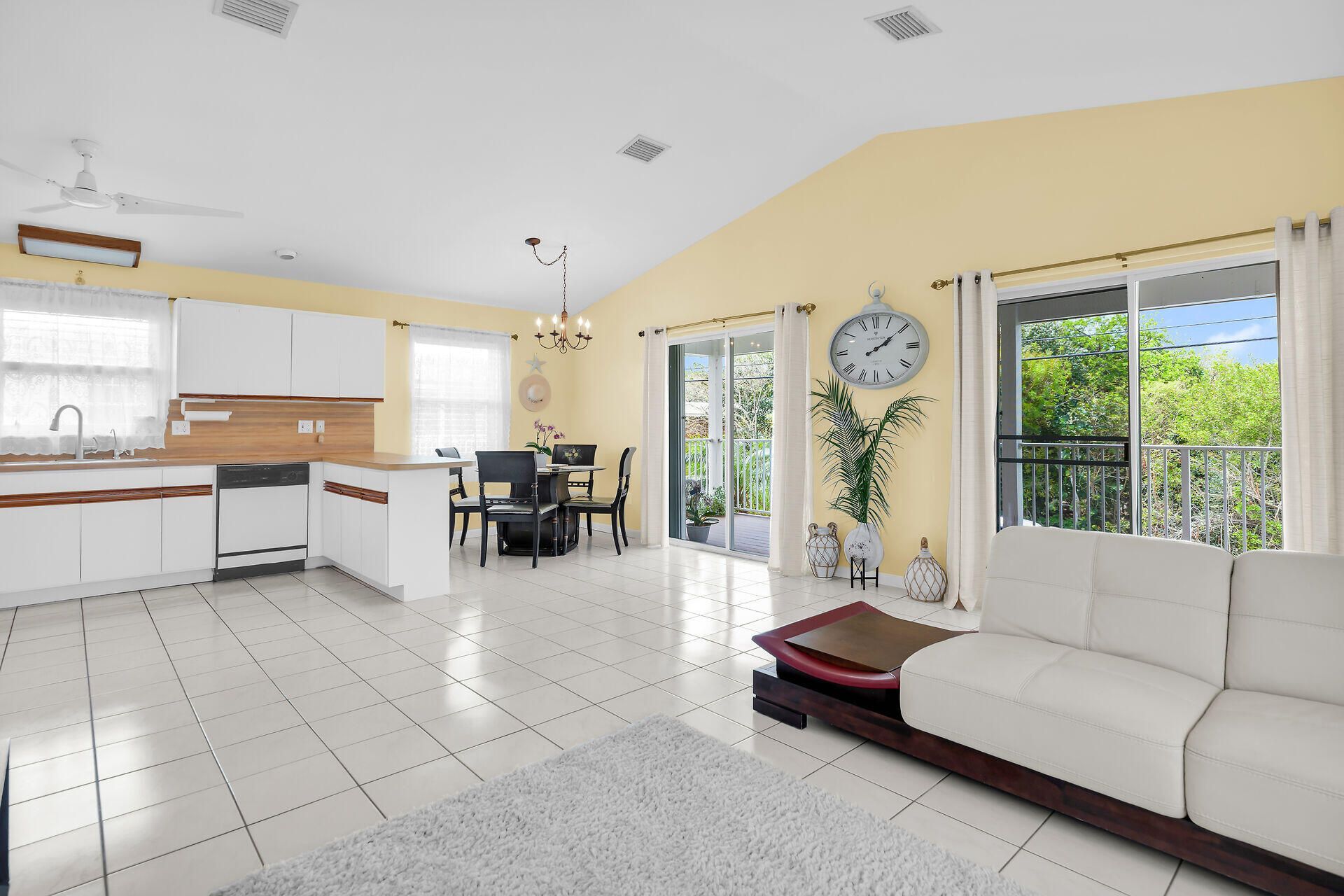 19464 Seminole Street, Sugarloaf, FL 33042 Photo