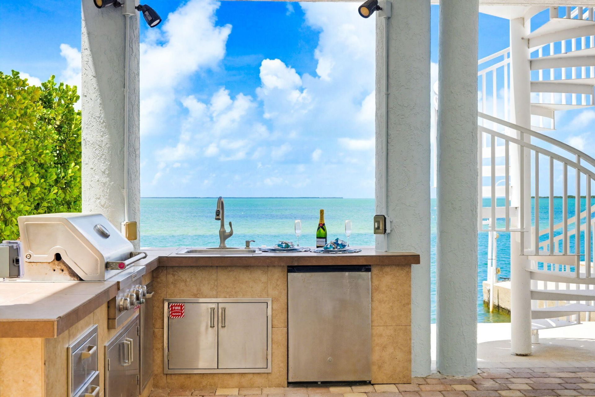 414 E Caribbean Drive, Summerland Key, FL 33042 Photo