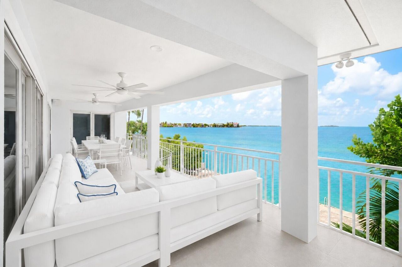 414 E Caribbean Drive, Summerland Key, FL 33042 Photo