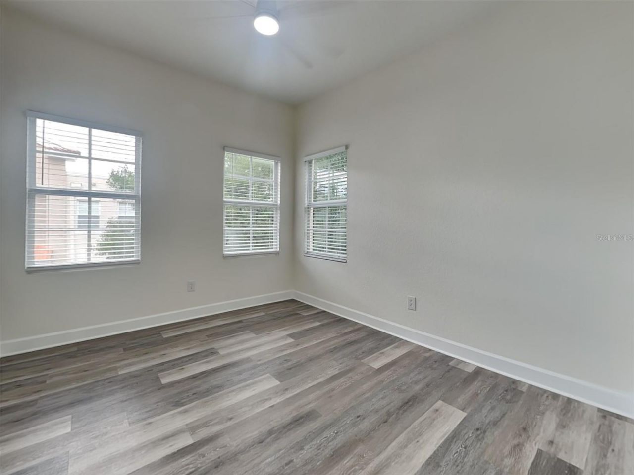 501 100th Avenue N, Saint Petersburg, FL 33702 Photo