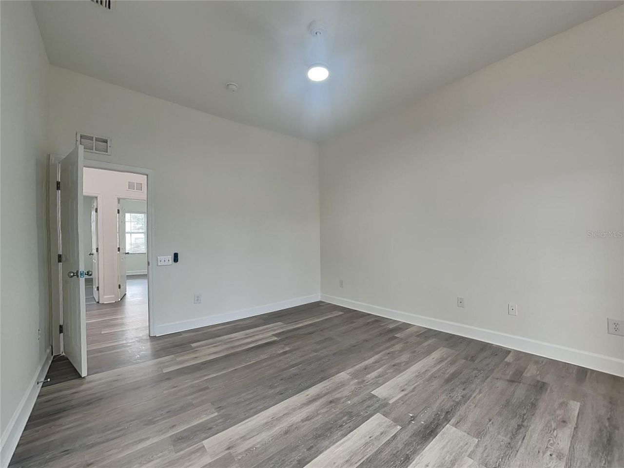 501 100th Avenue N, Saint Petersburg, FL 33702 Photo