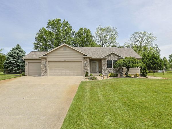 70895 Kristy Lane, Edwardsburg, MI 49112