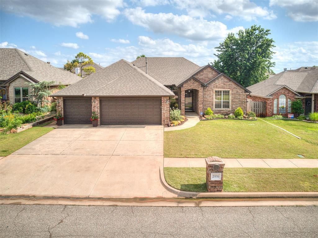 2816 NW 168th Terrace, Edmond, OK 73012 Main Photo