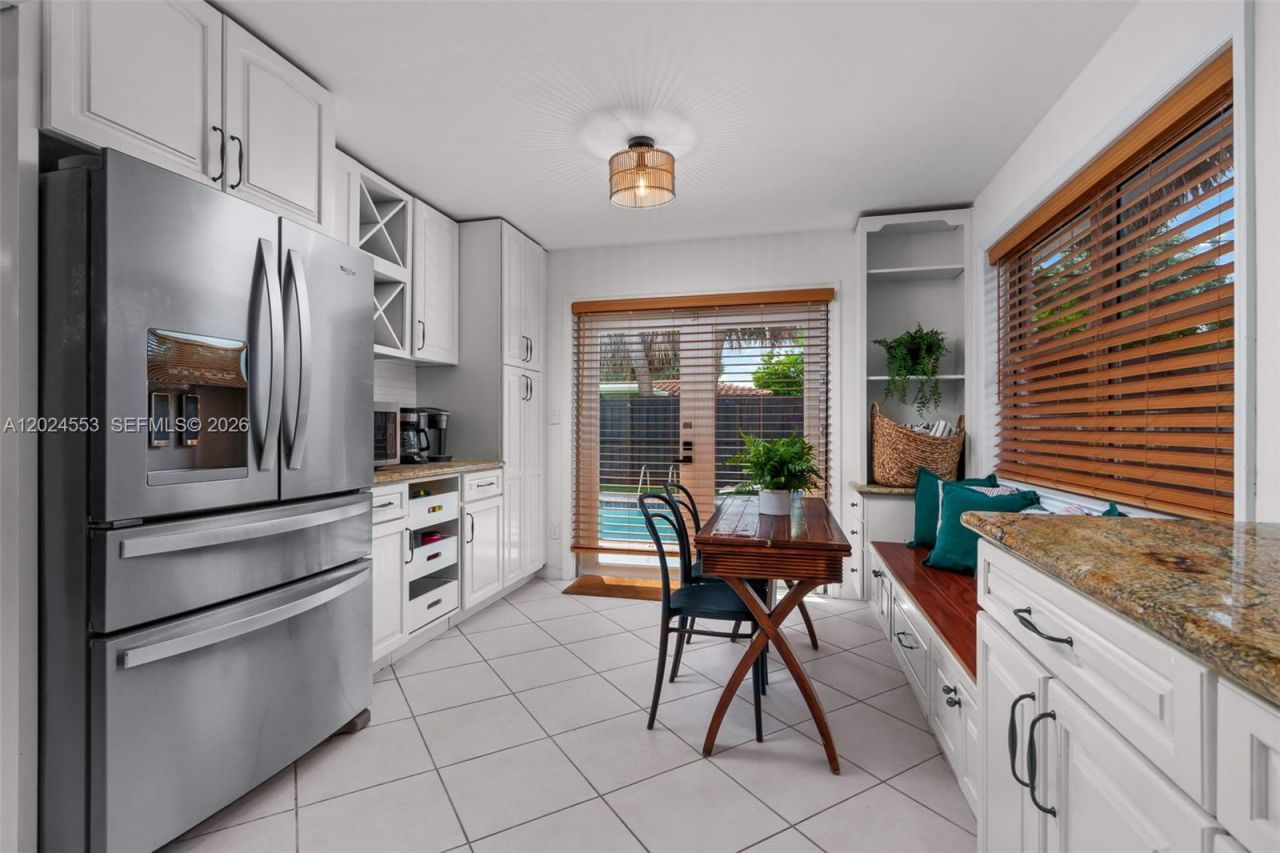 3627 NE 19th Ave , Oakland Park, FL 33308 Photo
