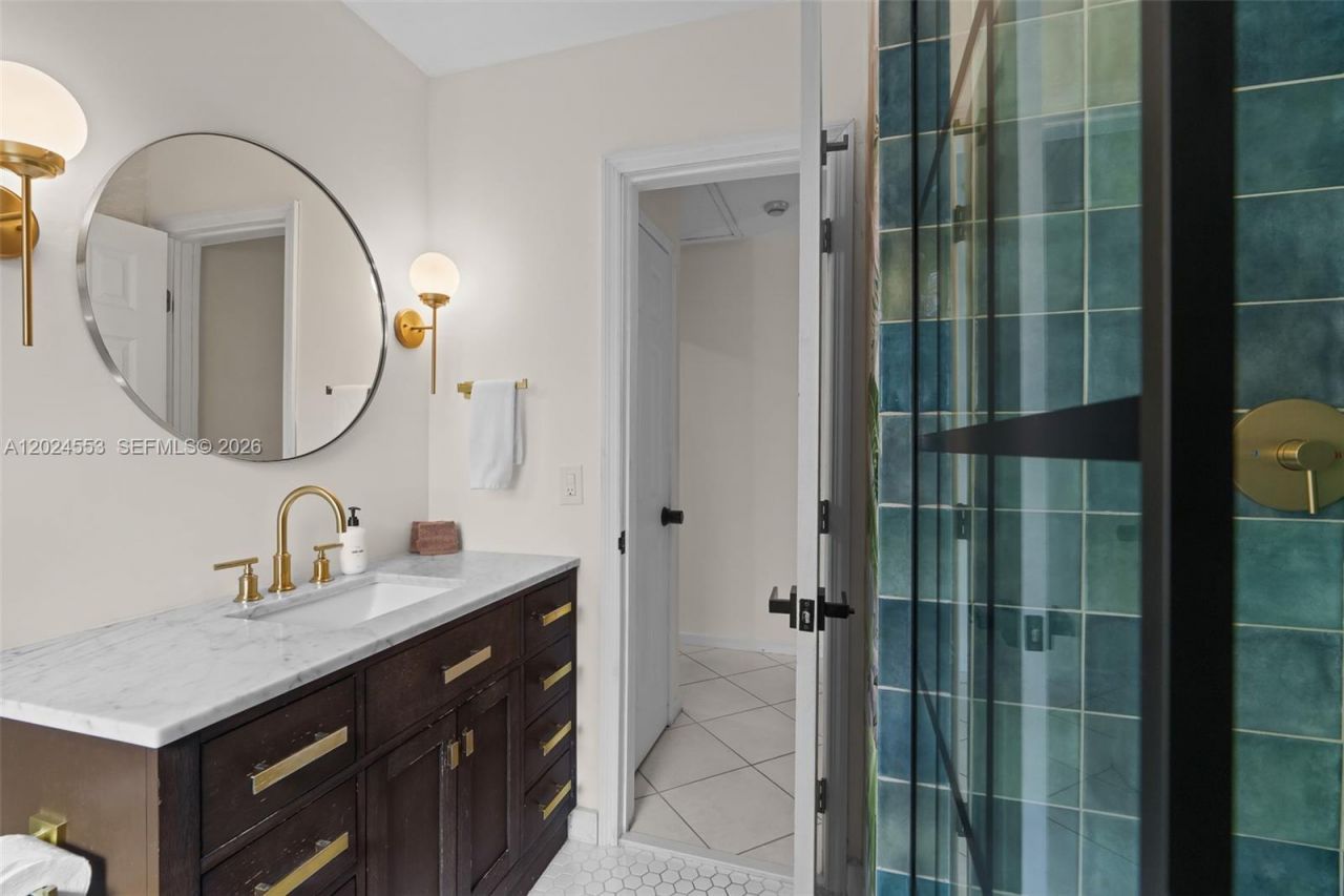 3627 NE 19th Ave , Oakland Park, FL 33308 Photo