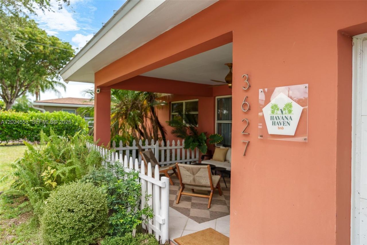 3627 NE 19th Ave , Oakland Park, FL 33308 Photo