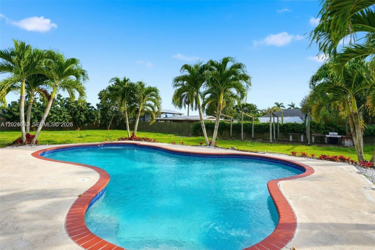 21080 SW 242nd St, Homestead, FL 33031 Photo