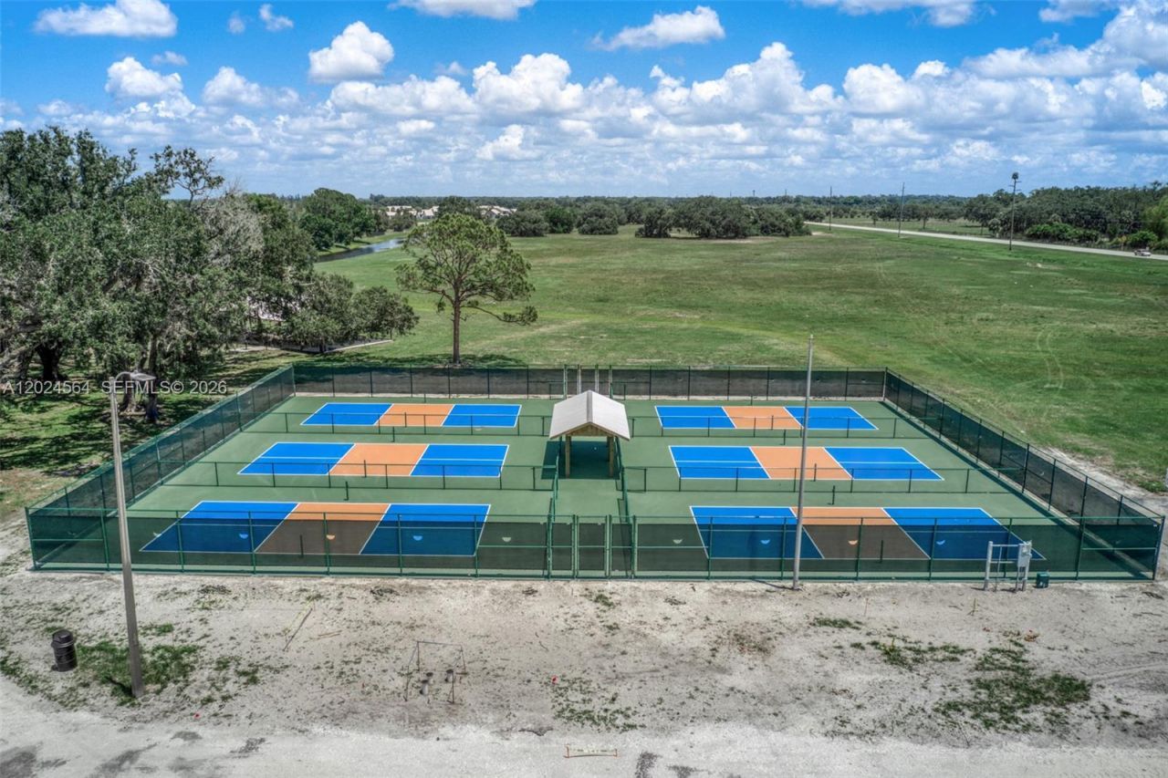 6813 Heavitree , Sebring, FL 33876 Photo