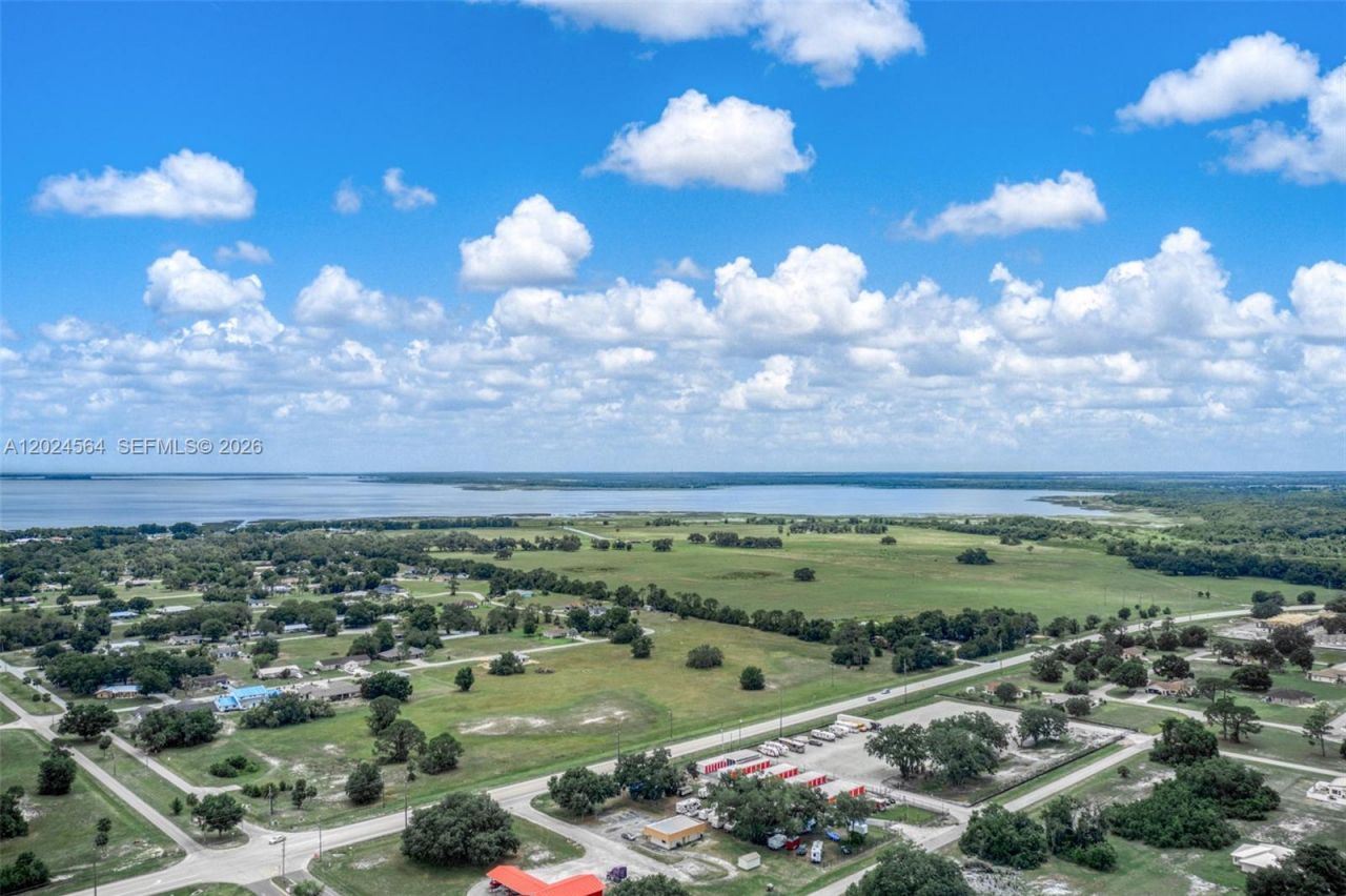 6813 Heavitree , Sebring, FL 33876 Photo