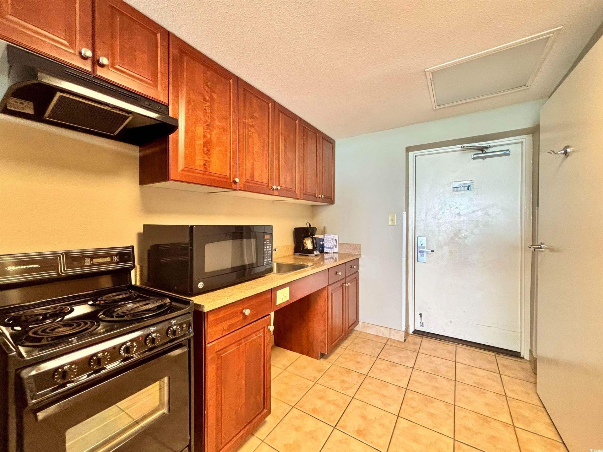 5200 N Ocean Blvd.  Photo 4