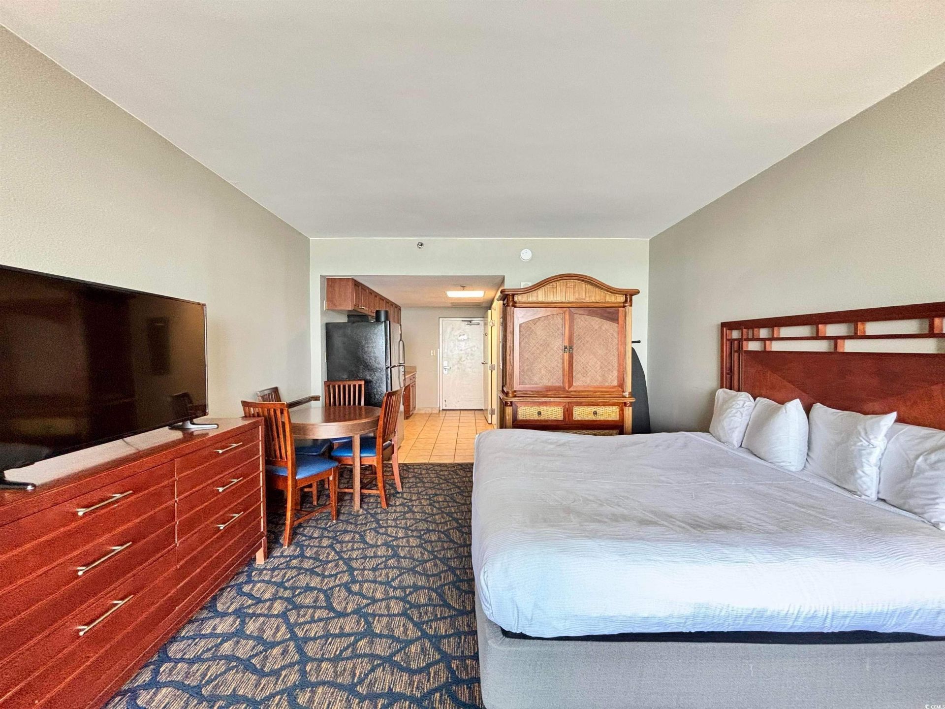 5200 N Ocean Blvd.  Photo 9