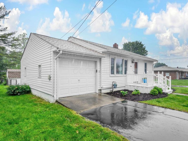 207 N Columbus Street, Sunbury, OH 43074 Photo 3