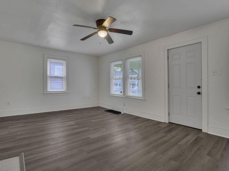 1411 Genessee Avenue, Columbus, OH 43211 Photo 9