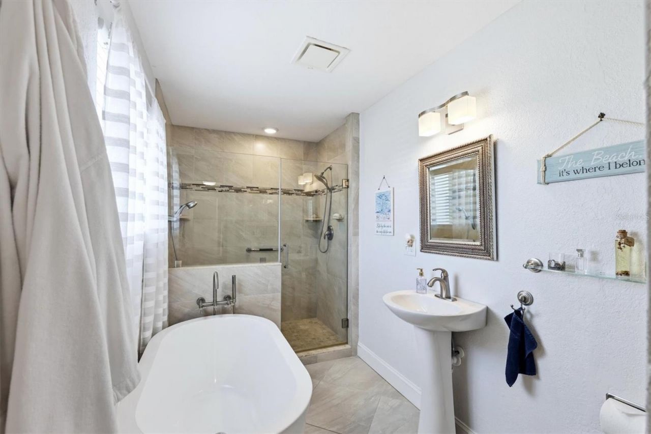 517 Kumquat Drive, Anna Maria, FL 34216 Photo