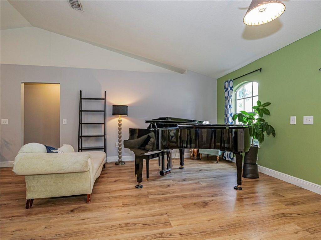 6029 Ridge Lake Circle, Vero Beach, FL 32967 Photo