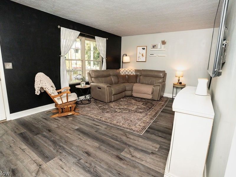275 Hohman Avenue, Akron, OH 44319 Photo 8