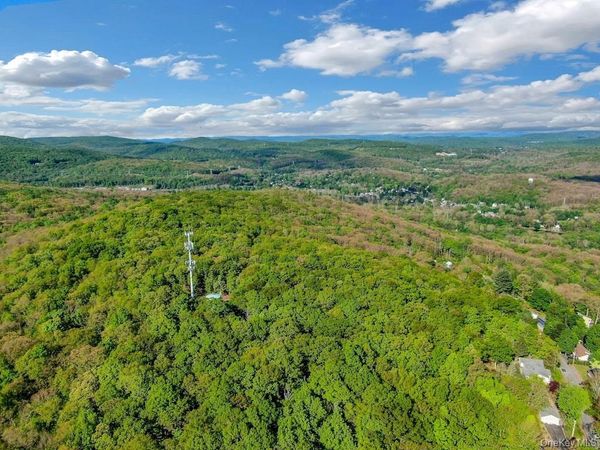 26 Council Crest Road , Sloatsburg, NY 10974
