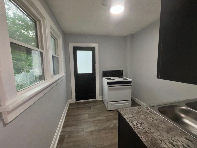 36 N Eureka Avenue, Columbus, OH 43204 Photo 6