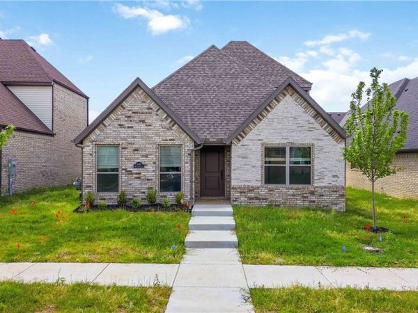 3005 SW Lovely Lane , Bentonville, AR 72713