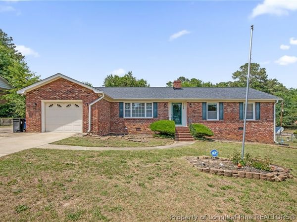 7128 Ashwood Circle, Fayetteville, NC 28303