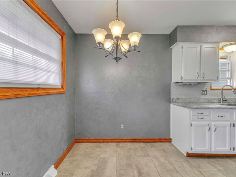 316 Thelma Drive, Sheffield Lake, OH 44054 Photo 7