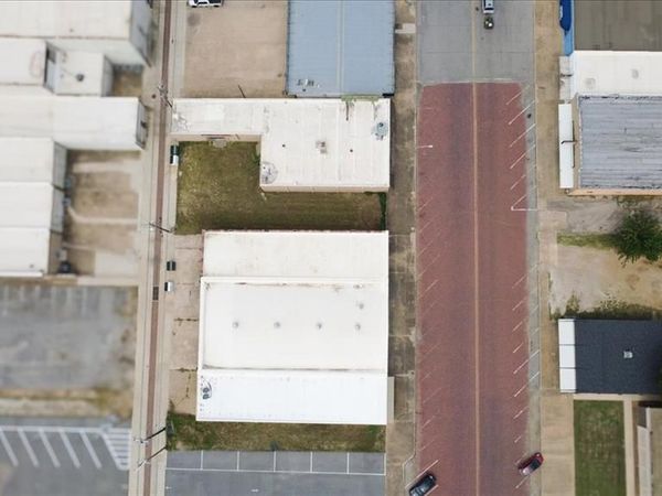 118 W Woodard Street, Denison, TX 75021