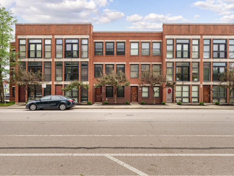 818 N 4th Street, Columbus, OH 43215 Photo 1
