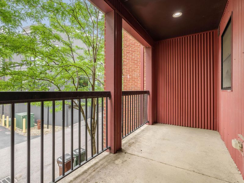 818 N 4th Street, Columbus, OH 43215 Photo 7