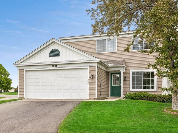 1901 Southcross Drive W, Unit 1804, Burnsville, MN 55306