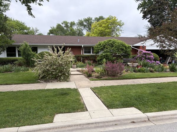 8856 Knox Avenue , Skokie, IL 60076