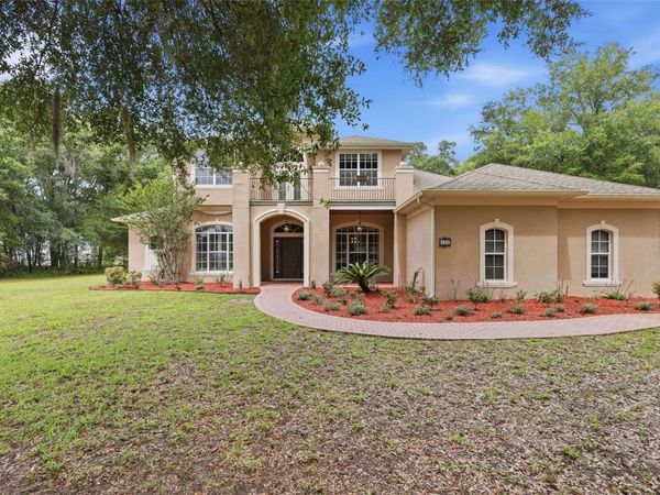 530 N BLUE LAKE AVENUE, DELAND, FL 32724
