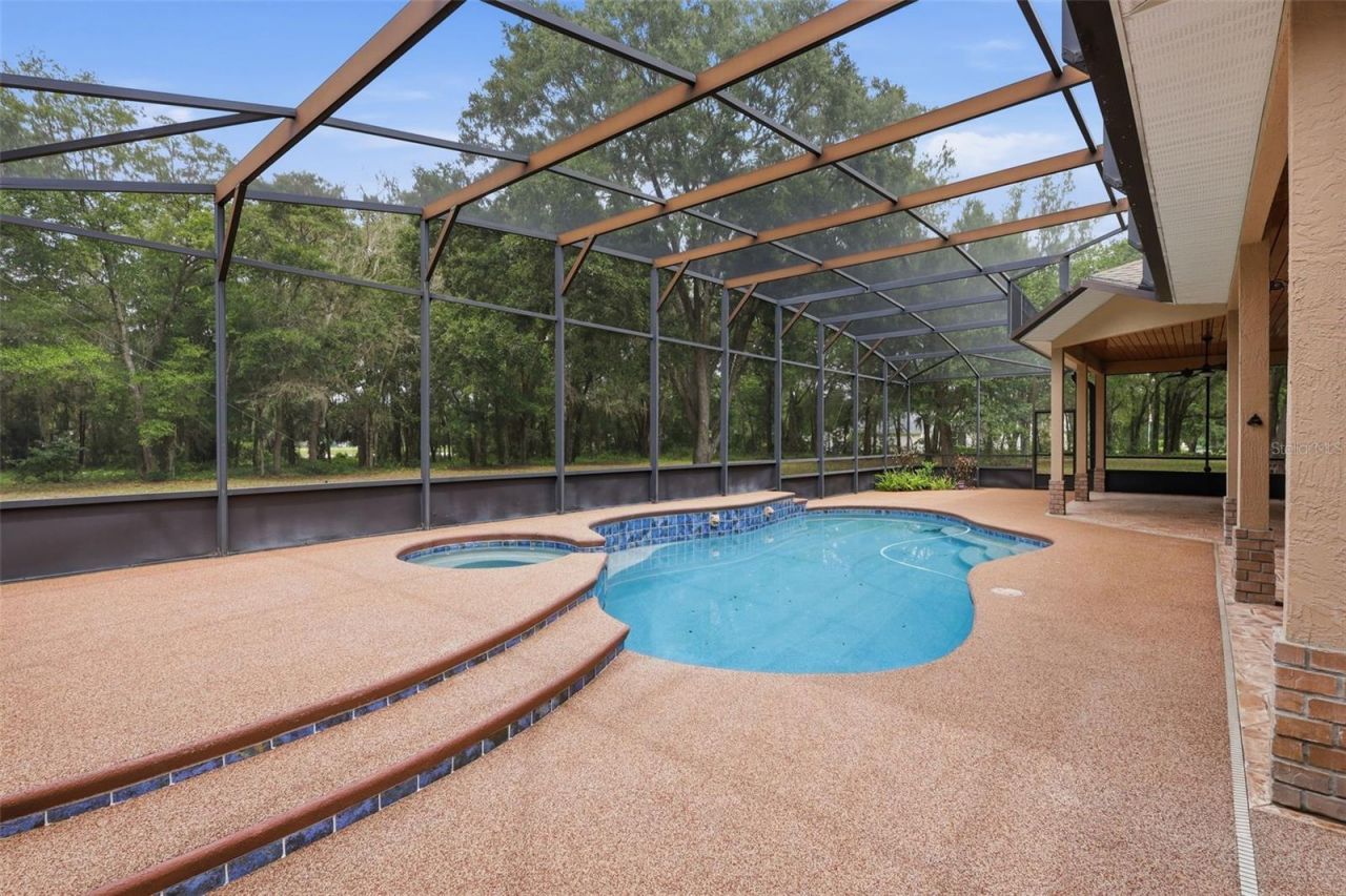 530 N Blue Lake Avenue, Deland, FL 32724 Photo