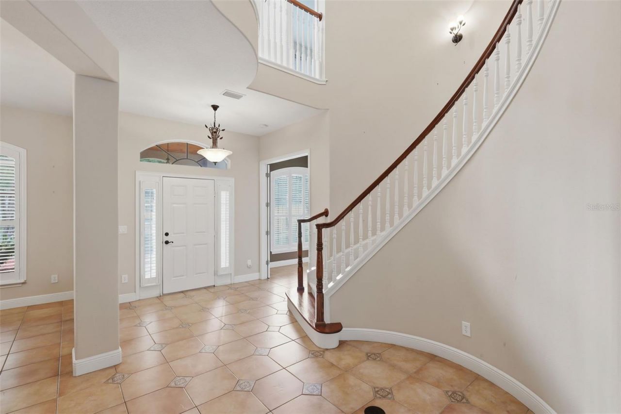 530 N Blue Lake Avenue, Deland, FL 32724 Photo