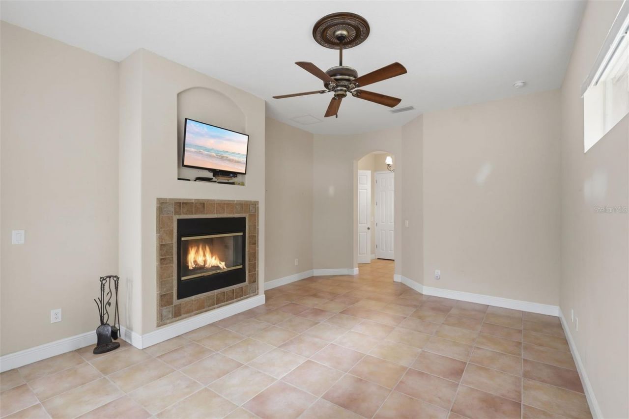 530 N Blue Lake Avenue, Deland, FL 32724 Photo