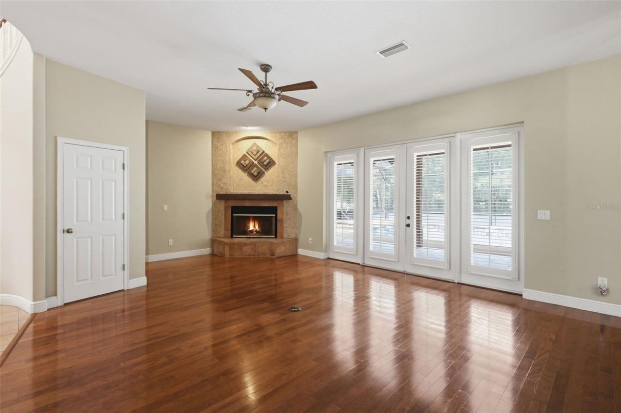 530 N Blue Lake Avenue, Deland, FL 32724 Photo