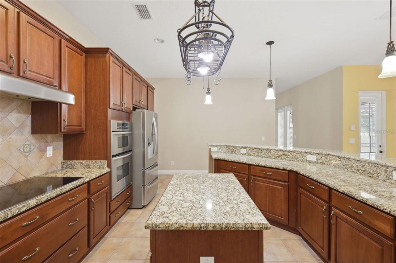 530 N Blue Lake Avenue, Deland, FL 32724 Photo