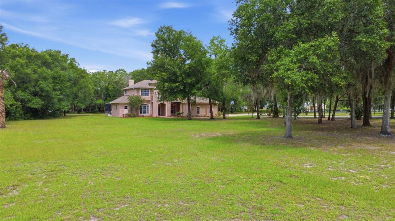 530 N Blue Lake Avenue, Deland, FL 32724 Photo