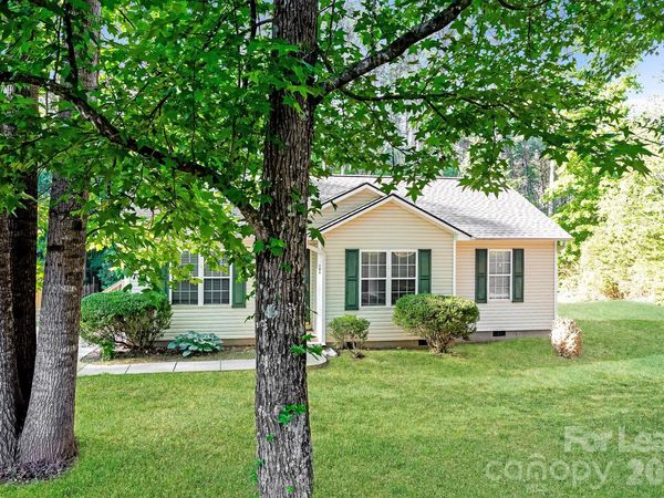184 Brook Creek Drive , Troutman, NC 28166
