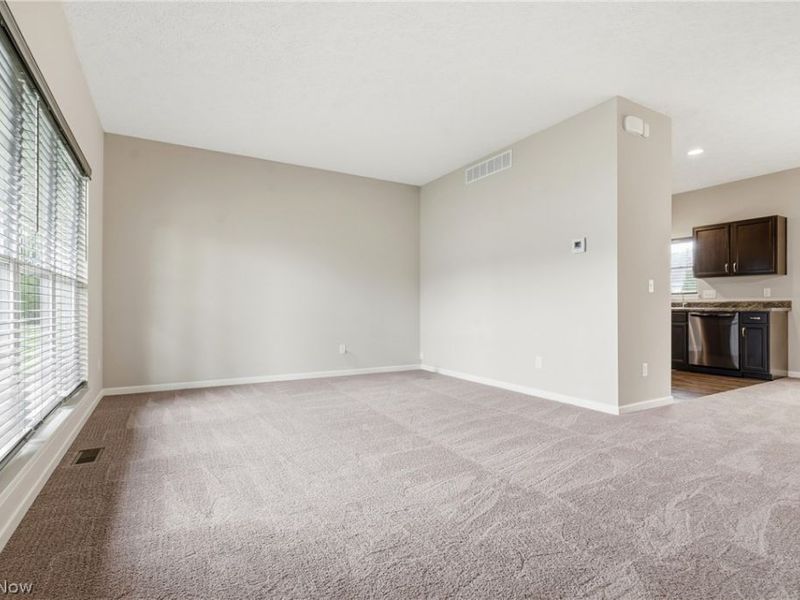 5858 NE Birmingham Street, Canton, OH 44721 Photo 11