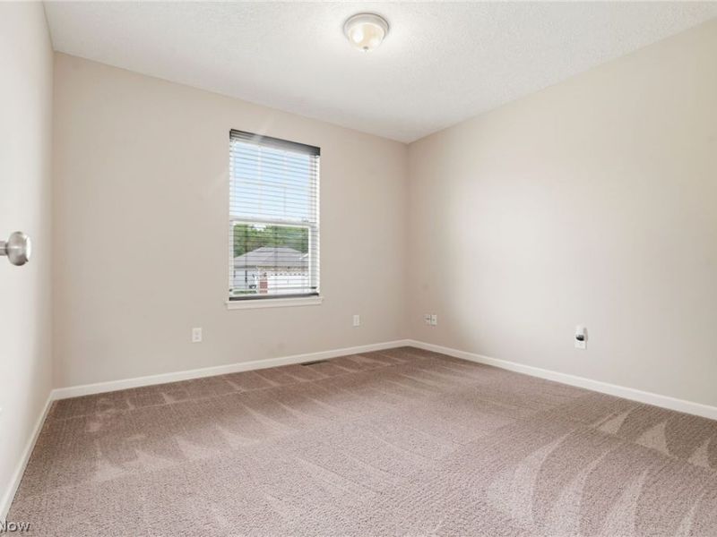 5858 NE Birmingham Street, Canton, OH 44721 Photo 20
