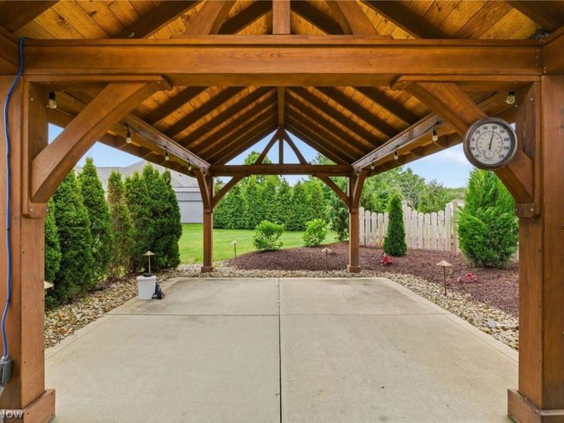 5858 NE Birmingham Street, Canton, OH 44721 Photo 7