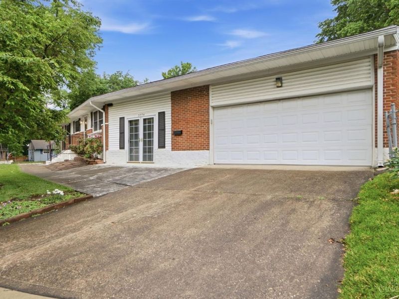3774 Nightingale Drive, Fairfax, OH 45227 Photo 3