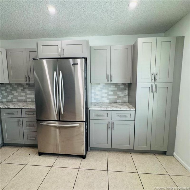 4421 SE Village Road, Stuart, FL 34997 Photo
