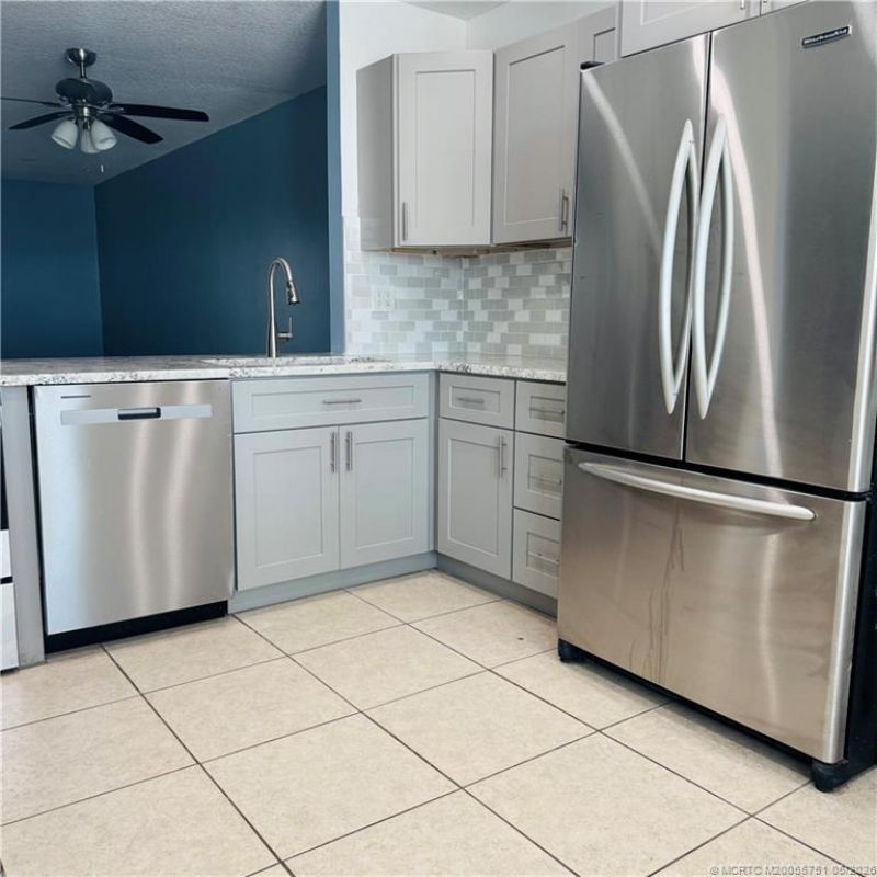 4421 SE Village Road, Stuart, FL 34997 Photo
