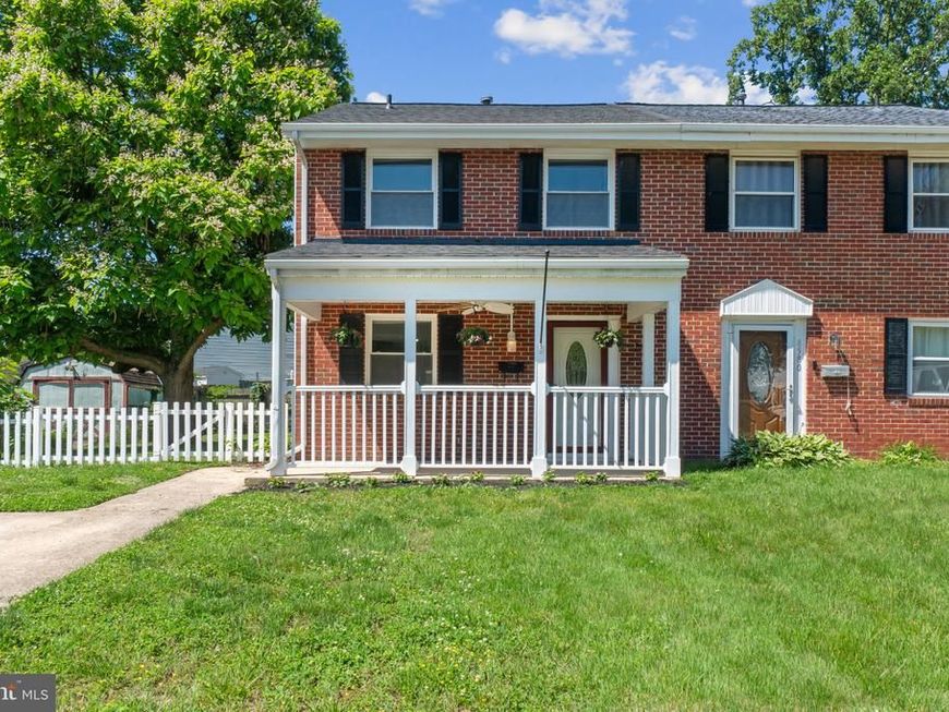 8582 Beacon Point Road, Pasadena, MD 21122 Main Photo