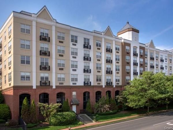 100 Glen Street , Unit N2211, Glen Cove, NY 11542