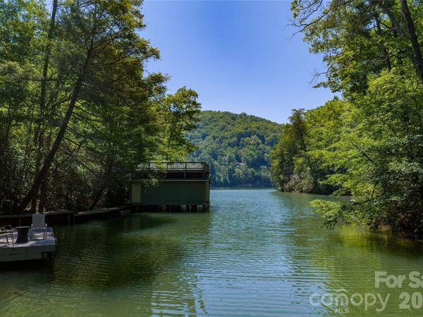 000 Dogwood Drive , Lake Lure, NC 28746