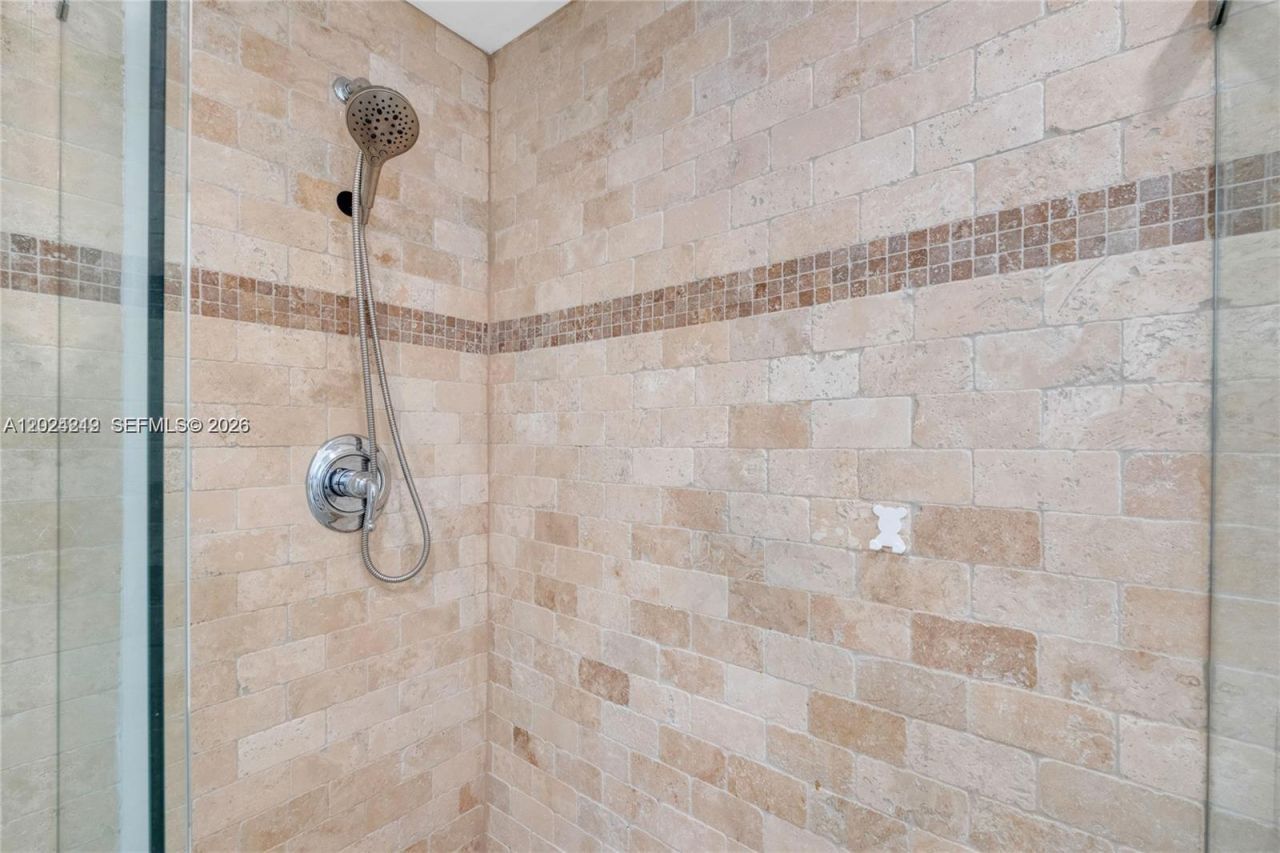 1350 Pennsylvania Ave, Unit 207, Miami Beach, FL 33139 Photo